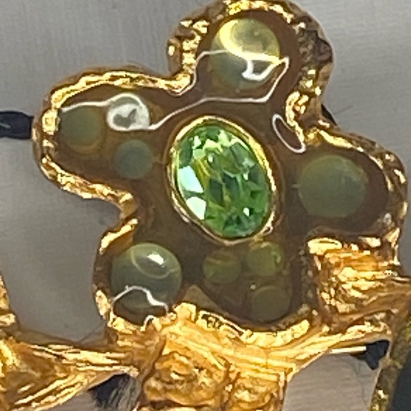 Christian LaCroix Vintage Gold Toned Enamel double flower pin brooch New - Picture 14 of 16
